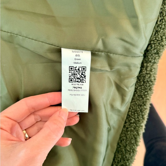 Olive Green Sherpa Button-Front Vest - Picture 3 of 3